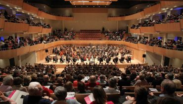 Paul Daniel opens his tenure as Music Director in Bordeaux